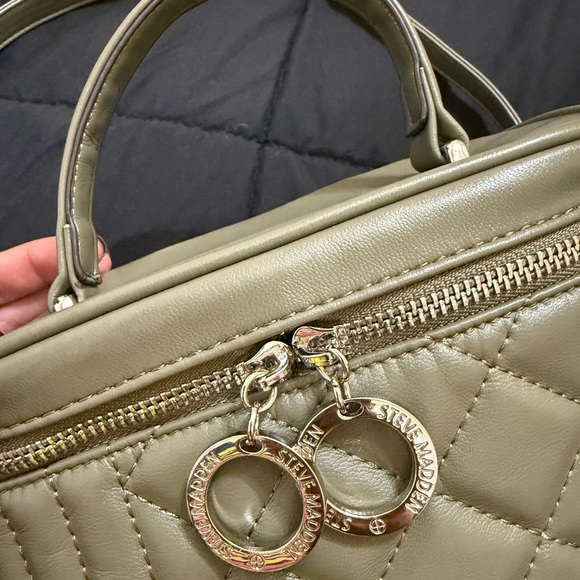 Steve Madden Olive Green Crossbody Bag - Picture 4 of 8